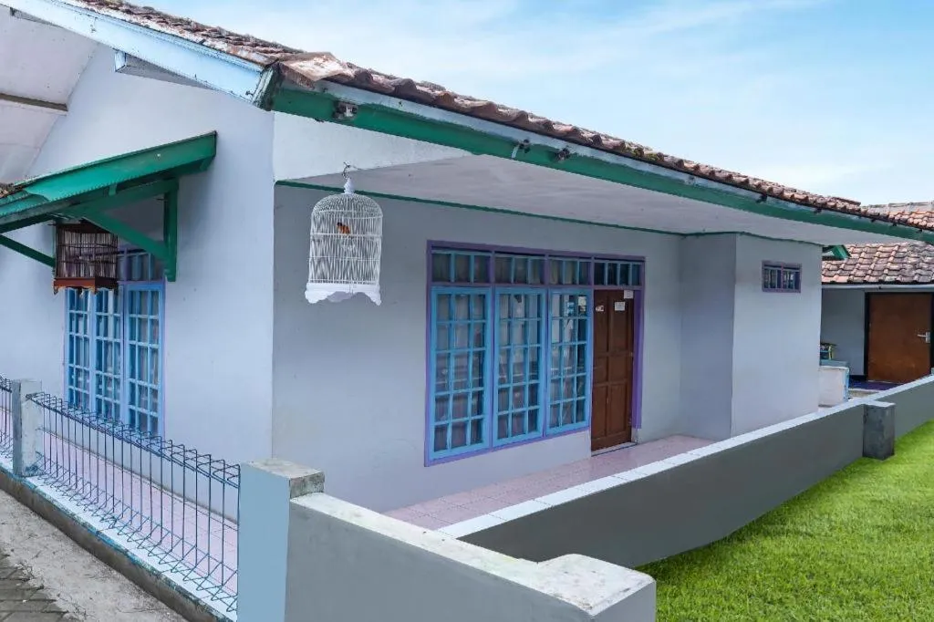 OYO Homes 91009 Eco Tourism Desa Cibodas Areng 4 Syariah