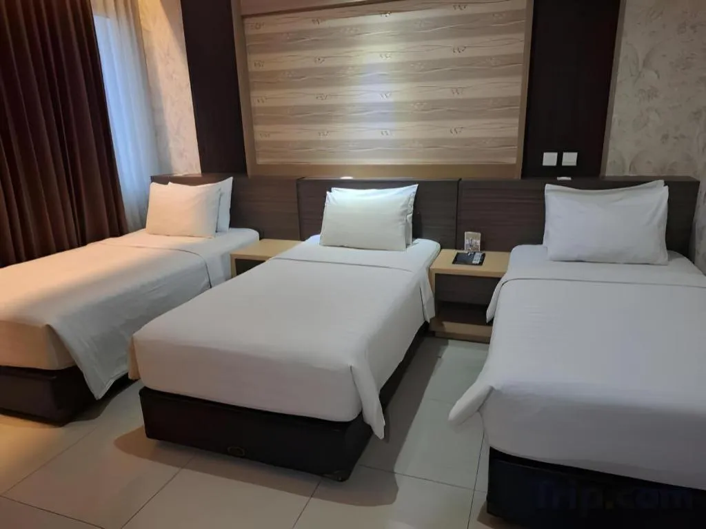Bed in Hotel Harmoni Tasikmalaya