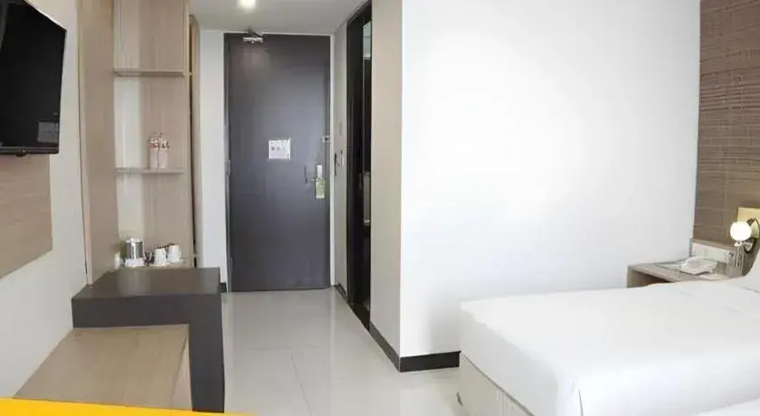 Bed in Hotel Harmoni Tasikmalaya Bed in Hotel Harmoni Tasikmalaya