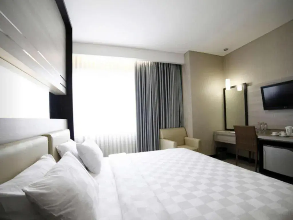 Bed in Hotel Harmoni Tasikmalaya Bed in Hotel Harmoni Tasikmalaya