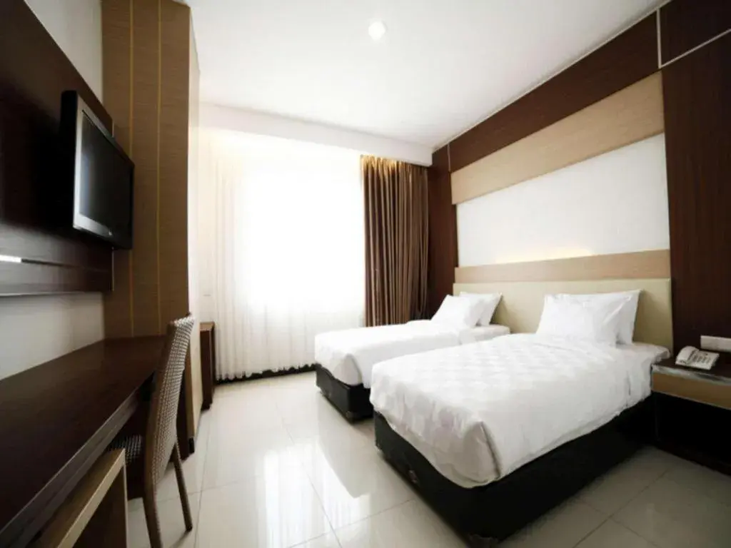 Bed in Hotel Harmoni Tasikmalaya Bed in Hotel Harmoni Tasikmalaya