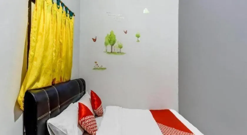 Bed in OYO 91296 Nagoya Guesthouse