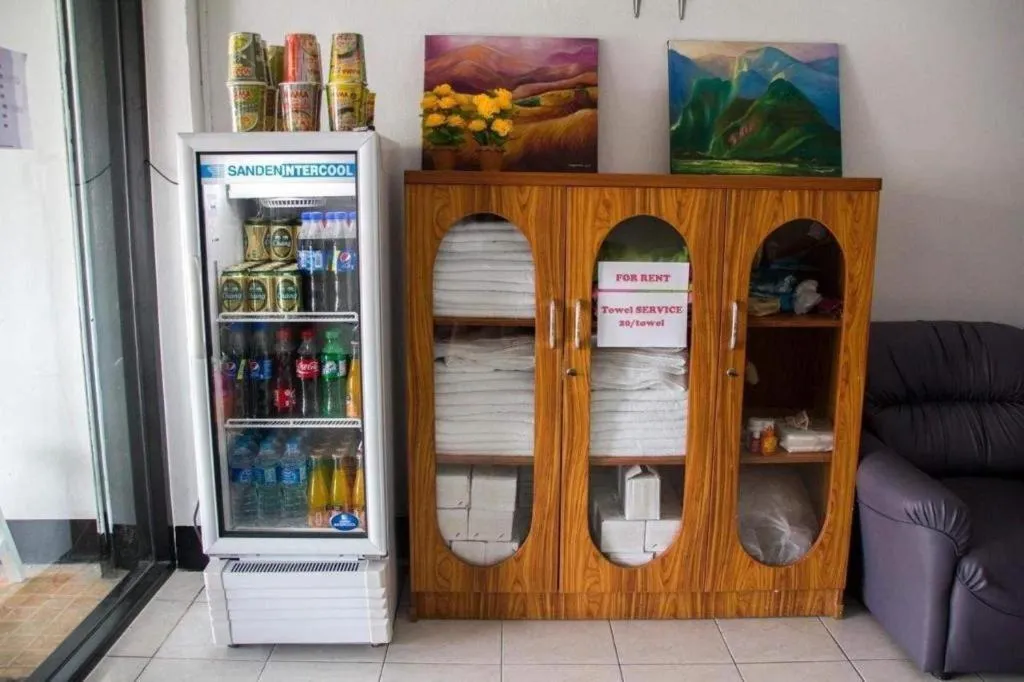 NEAR THE PARK BACKPACK HOUSE