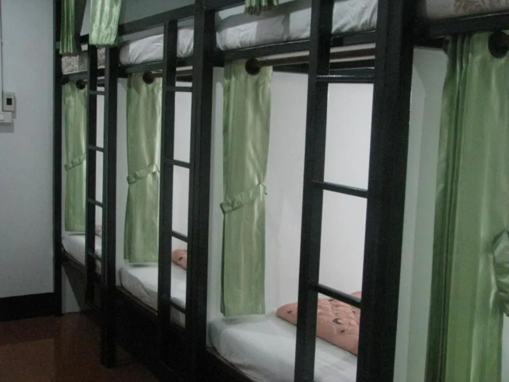 Bed in NEAR THE PARK BACKPACK HOUSE