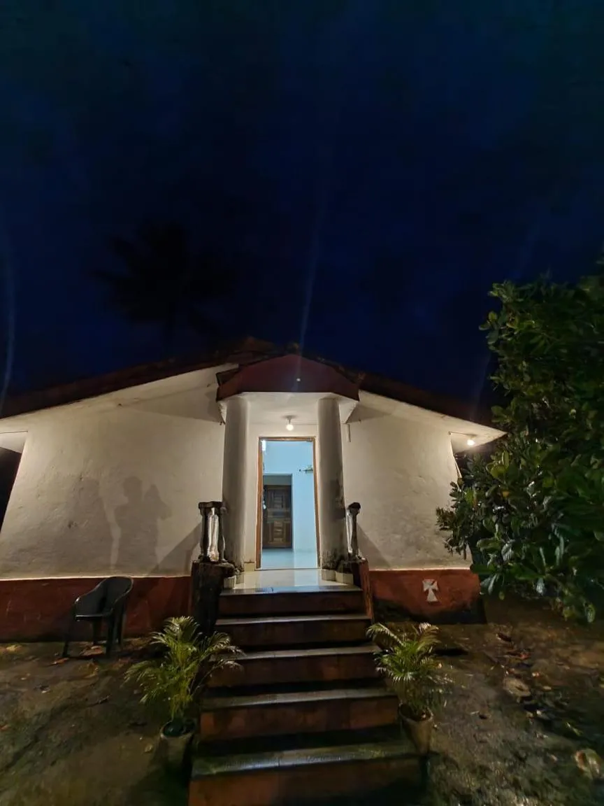 Property building in Cabo De Rama Cottage