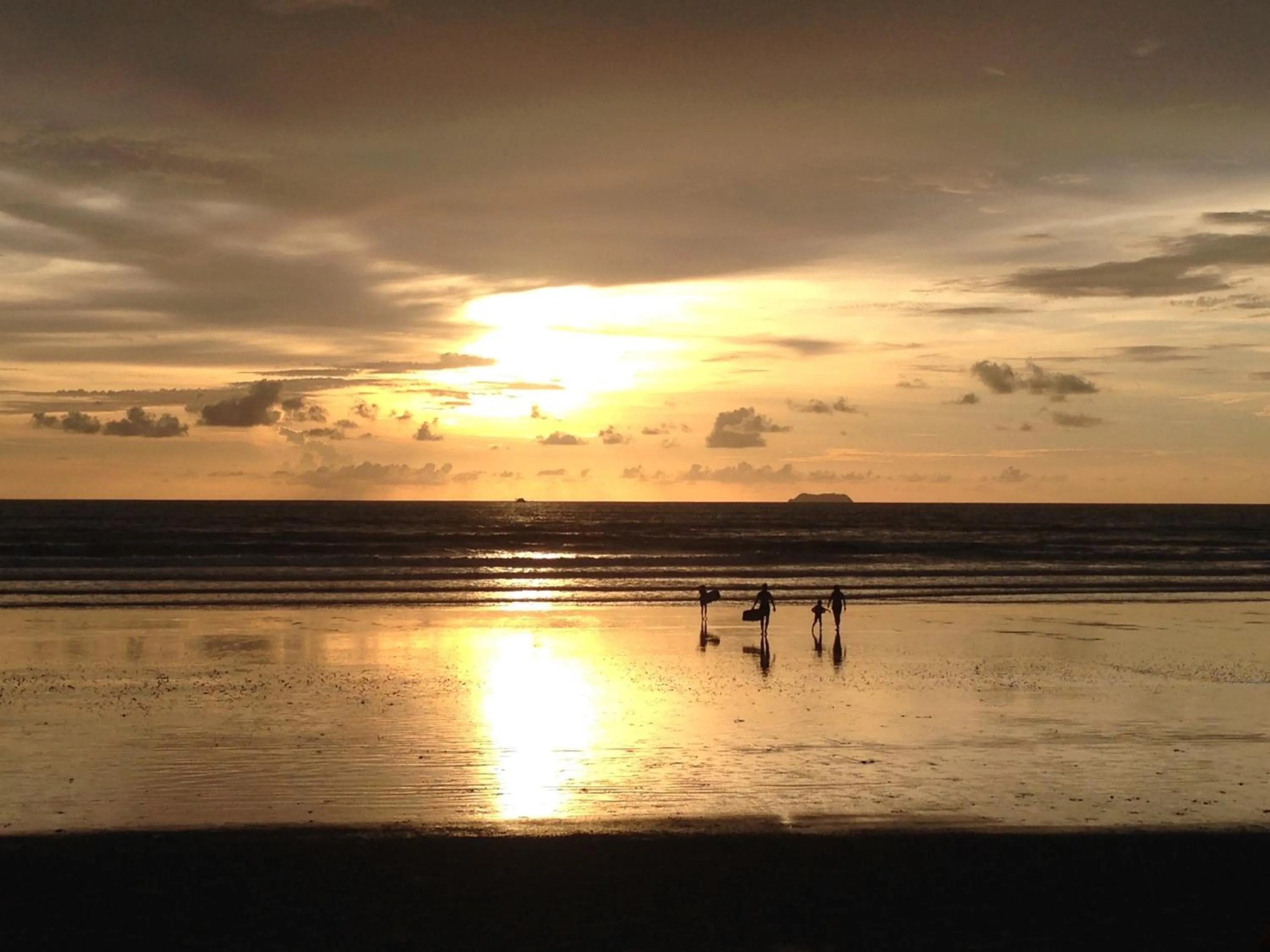 Beach in Noble House Beach Resort