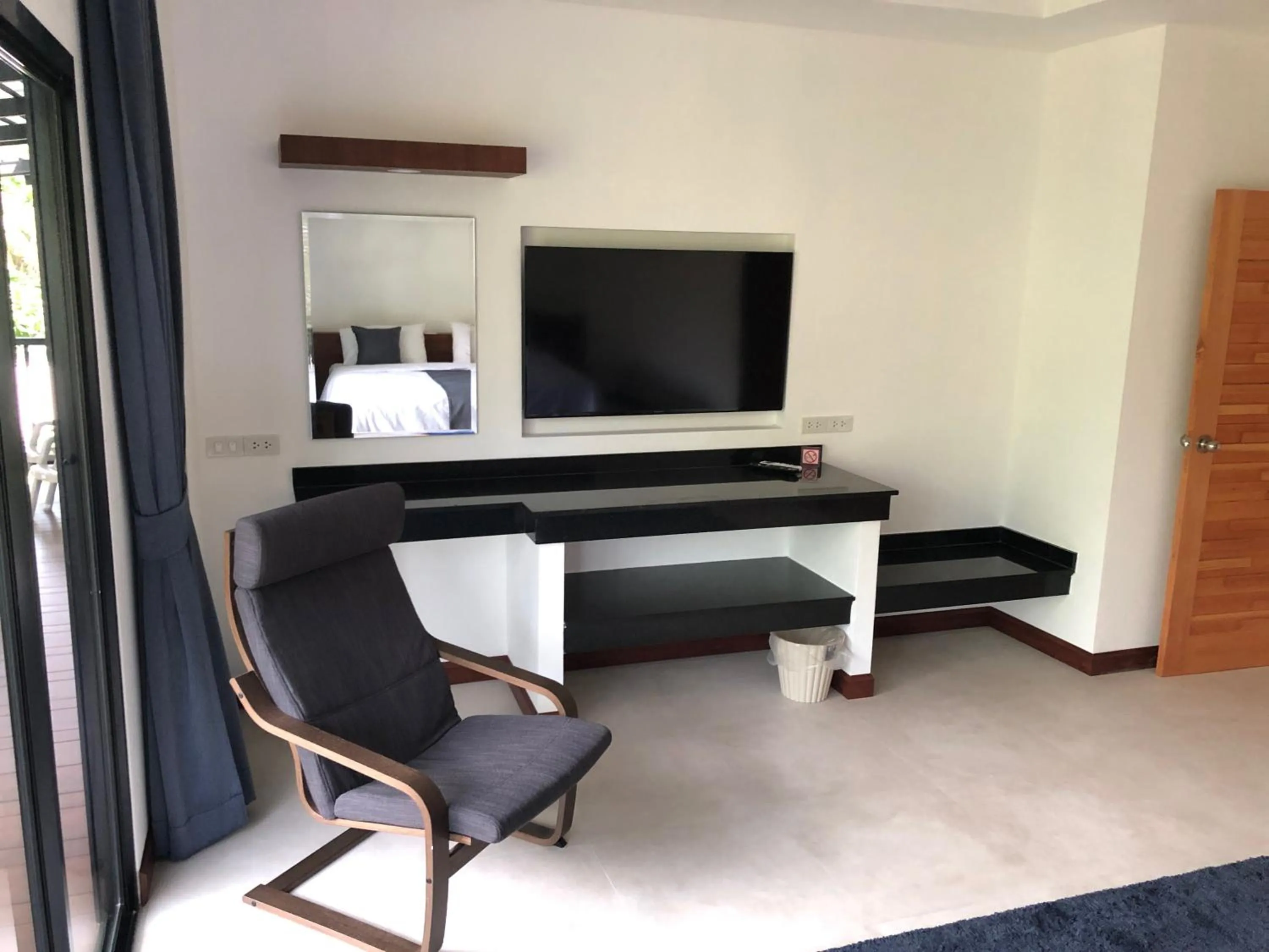 TV and multimedia in Noble House Beach Resort