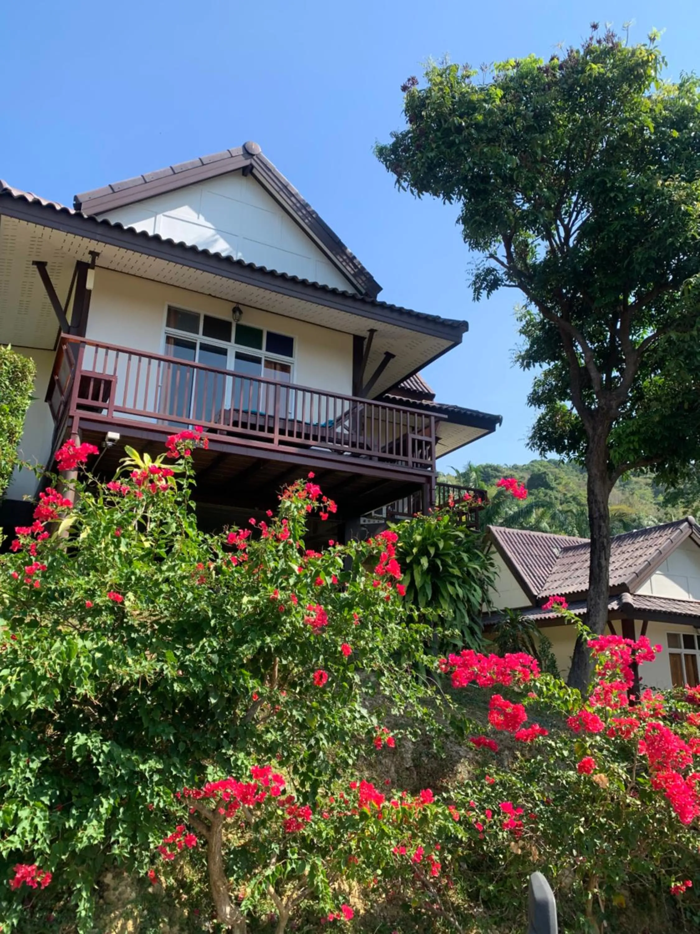 Property building in Phuchawee Lanta