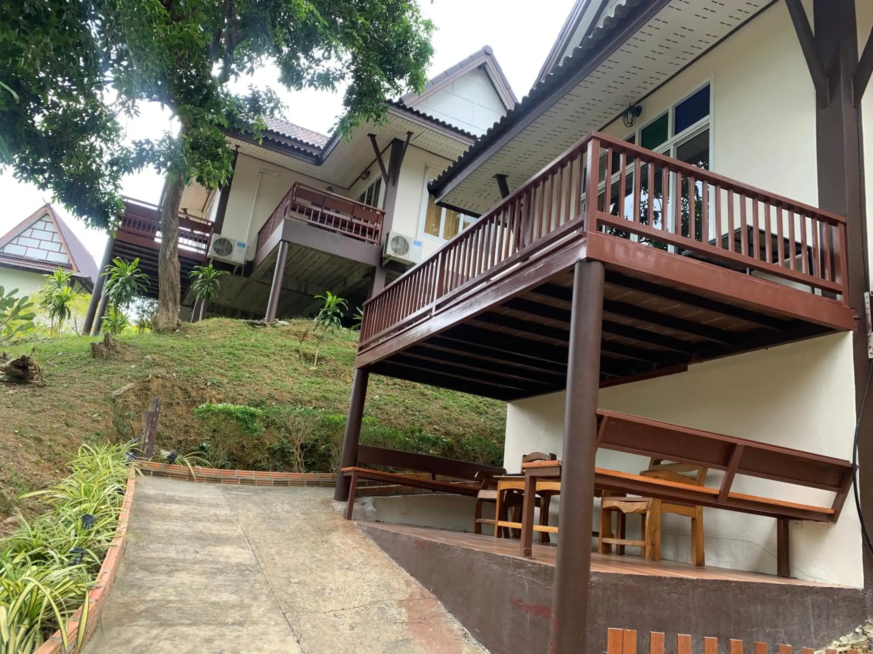 Property building in Phuchawee Lanta Property building in Phuchawee Lanta