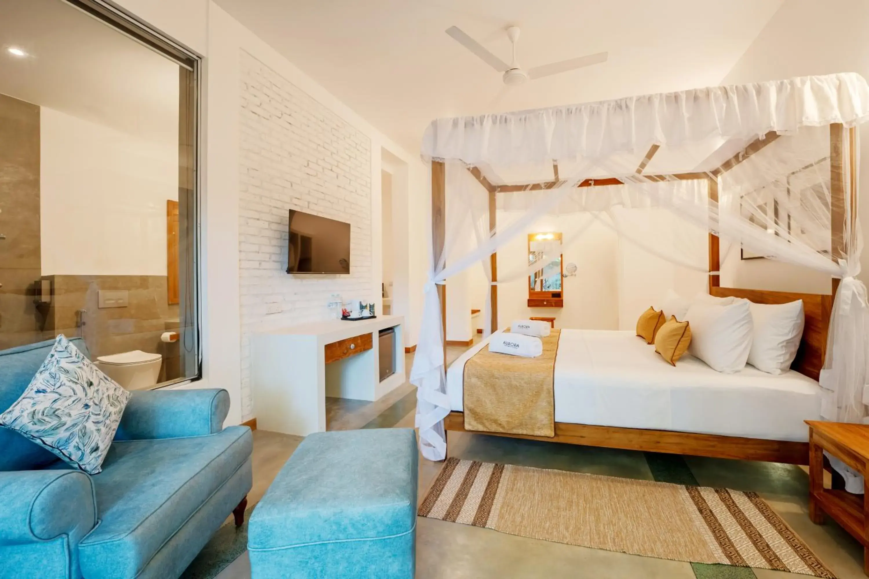 Ground Floor Studio Room with Bathtub - single occupancy in Aurora Ground Floor Studio Room with Bathtub - single occupancy in Aurora