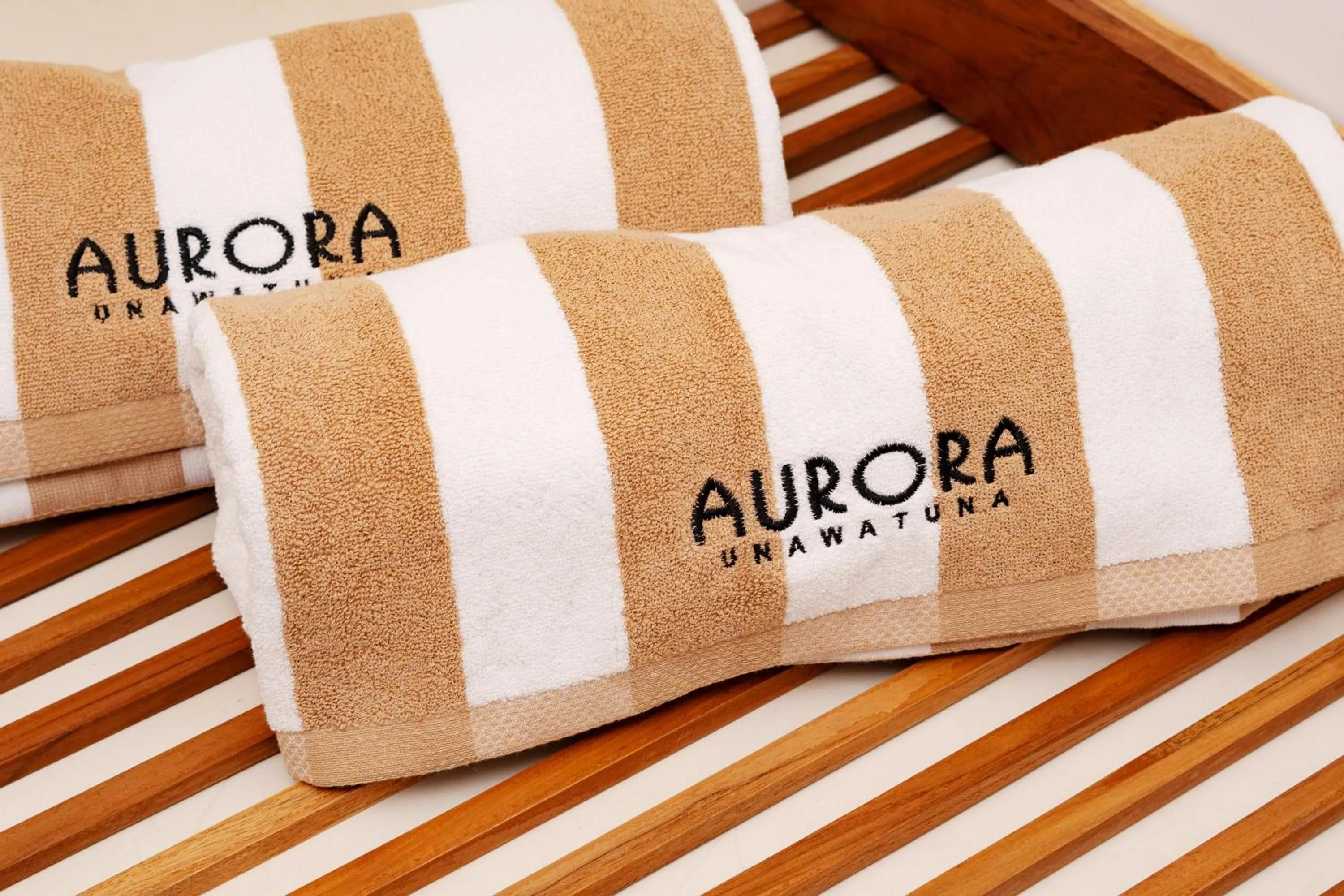 towels in Aurora