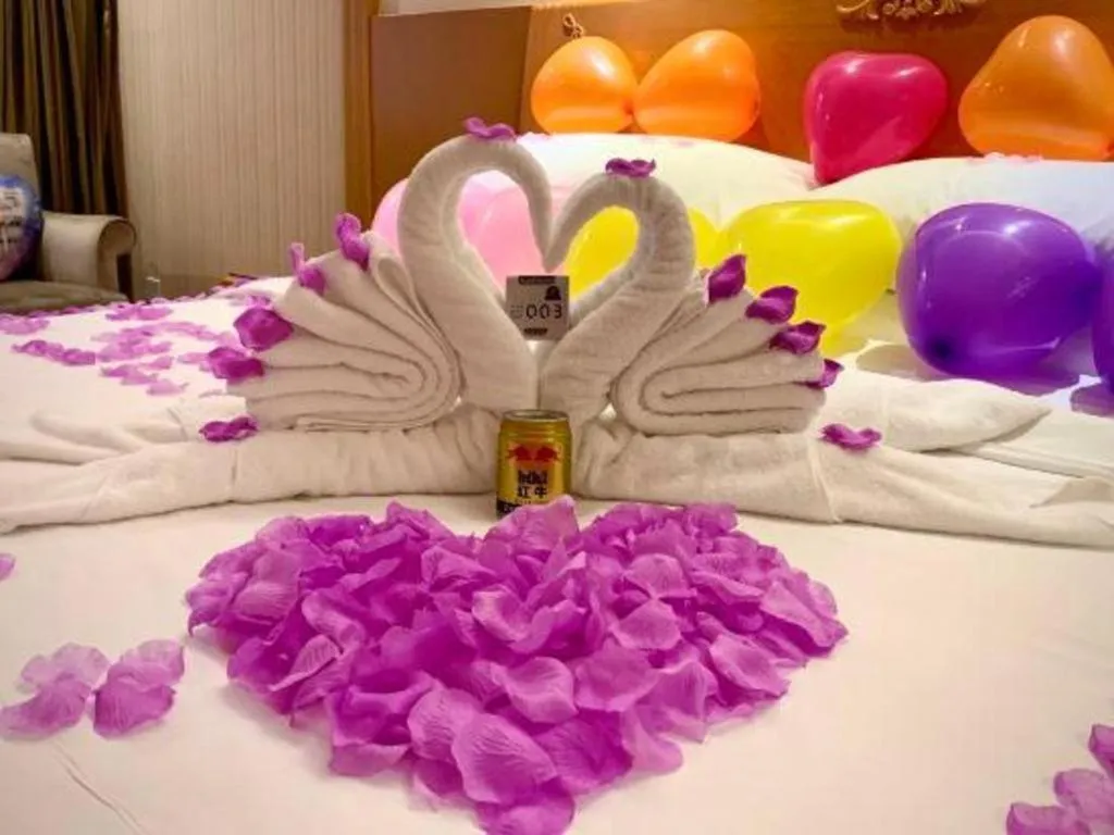 Bed in Vienna Hotel Shenzhen Bao'an Airport Taoyuanju Pingluanshan Metro Station