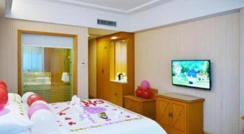 Bed in Vienna Hotel Shenzhen Bao'an Airport Taoyuanju Pingluanshan Metro Station