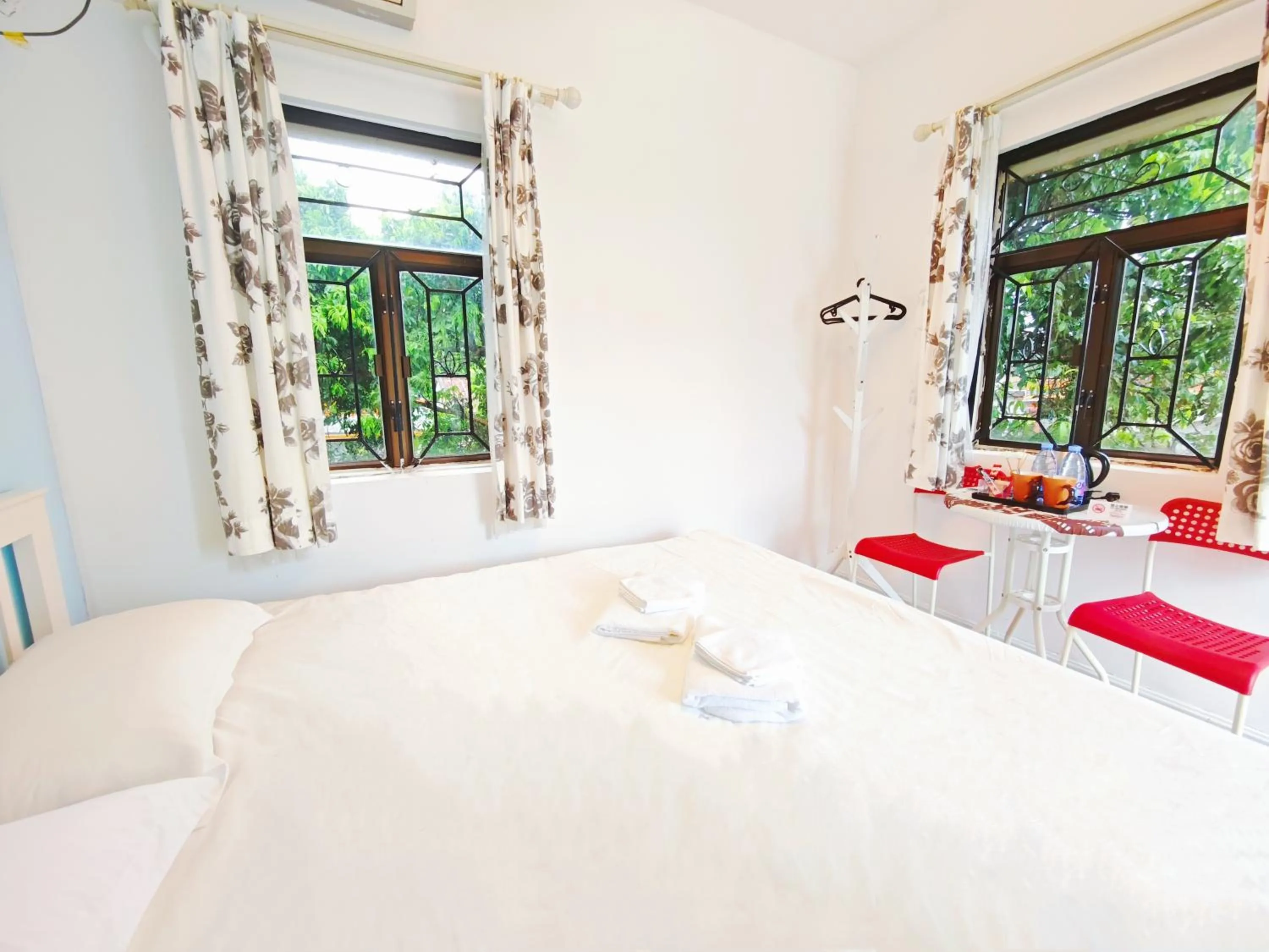 Bedroom, Bed in Cloud Tree Inn Boutique Guesthouse XiChong DaPeng ShenZhen 深圳大鹏西涌云树里民宿Yun Shu Li