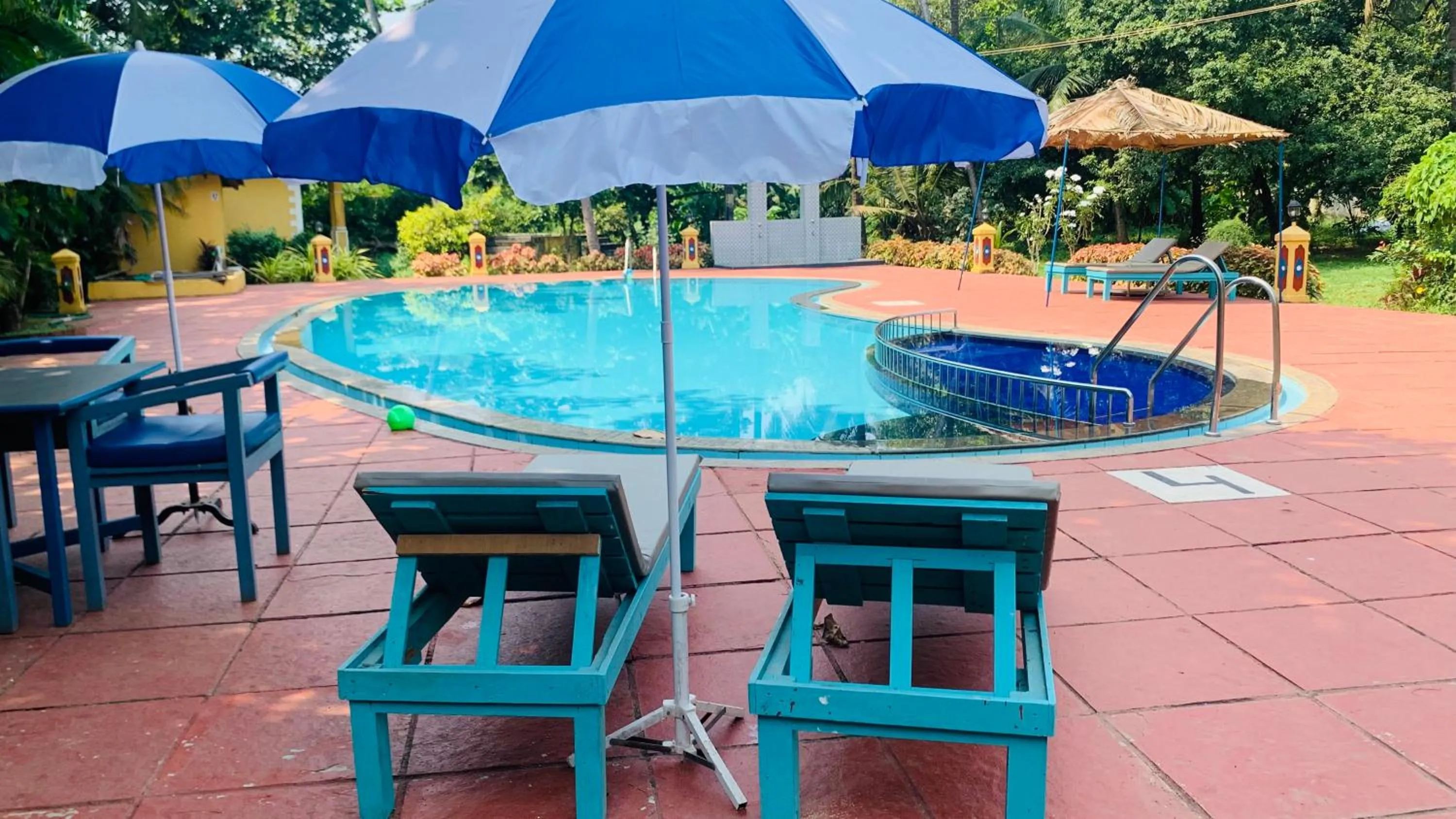 Swimming pool in Carina Beach Resort
