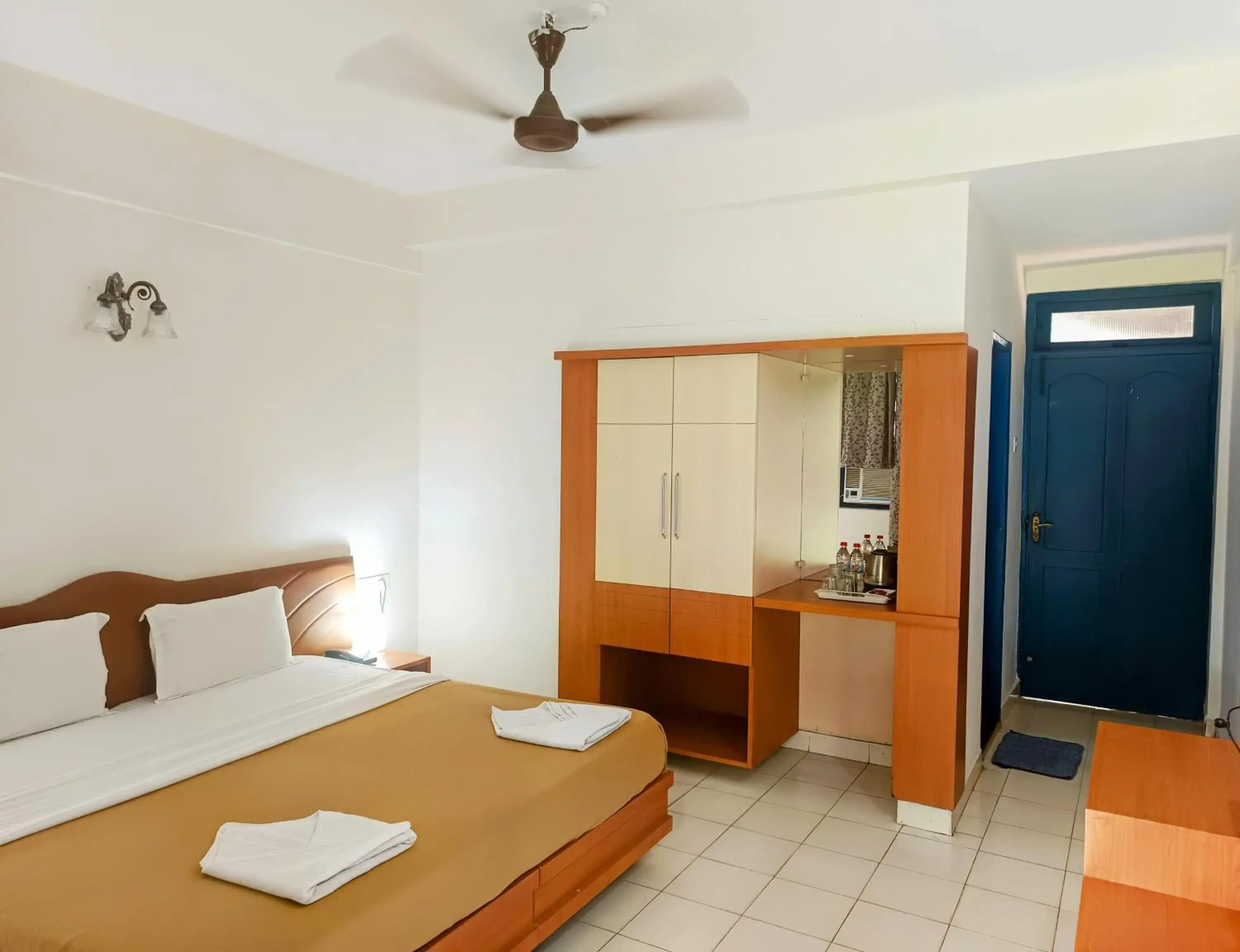 Classic Double Room in Carina Beach Resort Classic Double Room in Carina Beach Resort