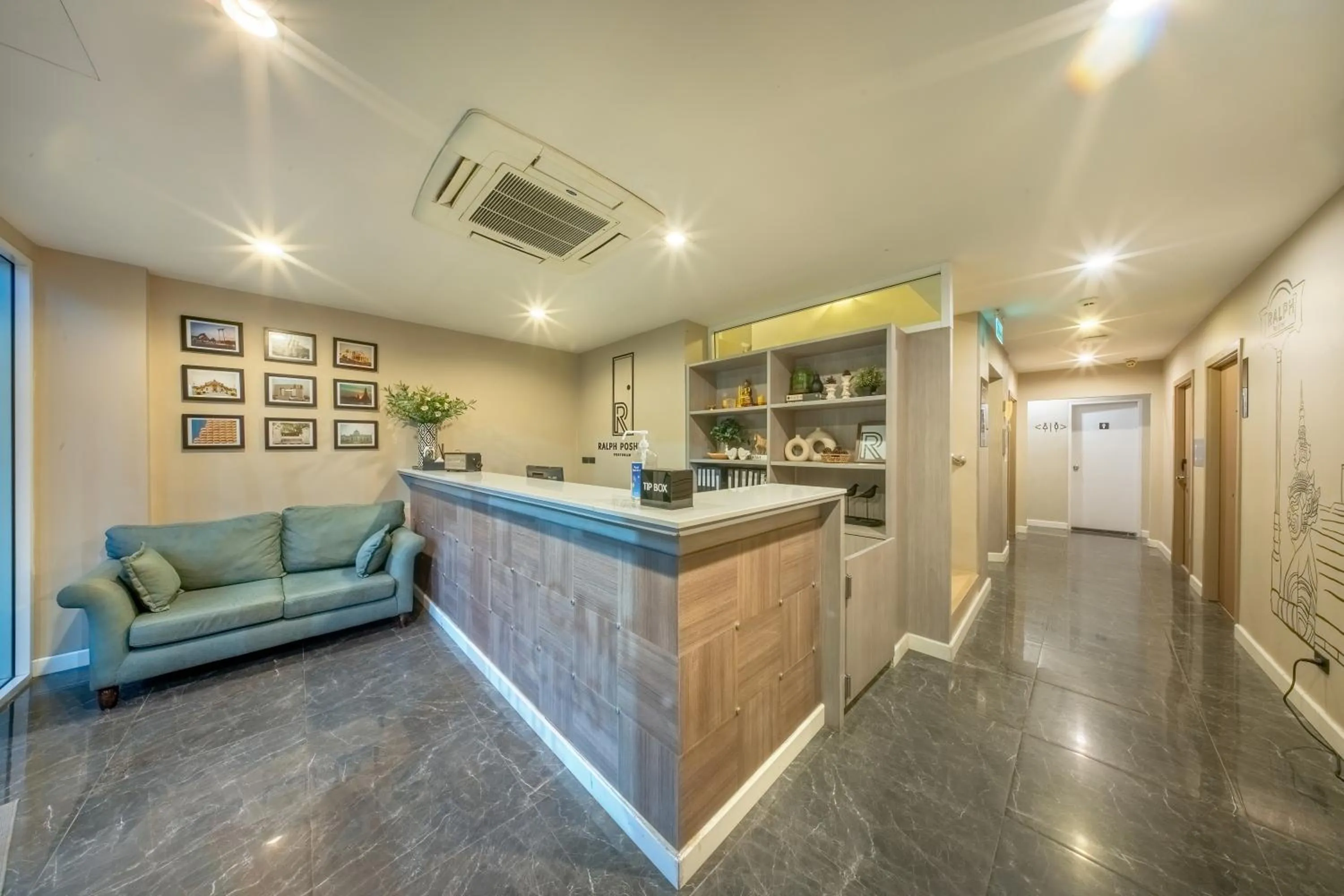 Lobby or reception in Ralph Poshtel Pratunam