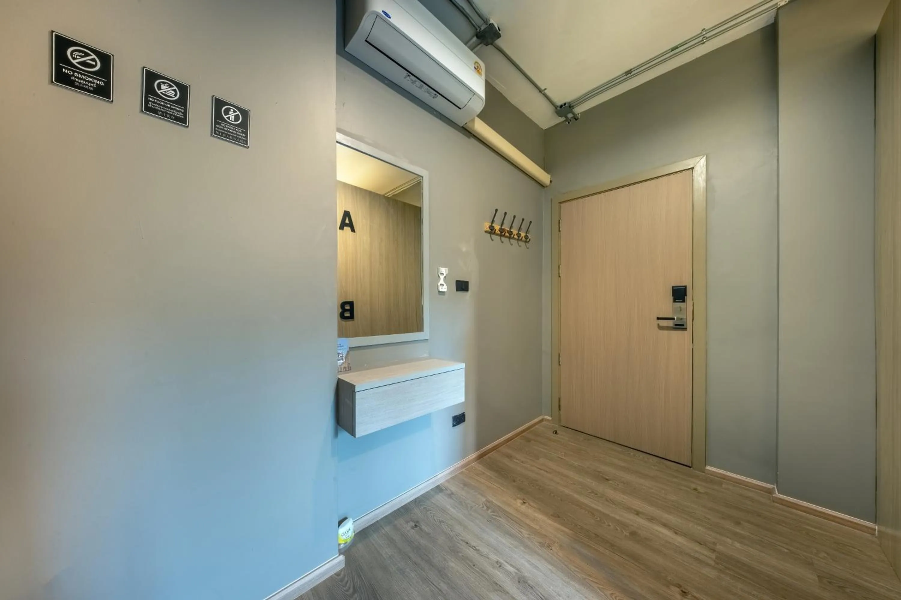 bunk bed in Ralph Poshtel Pratunam