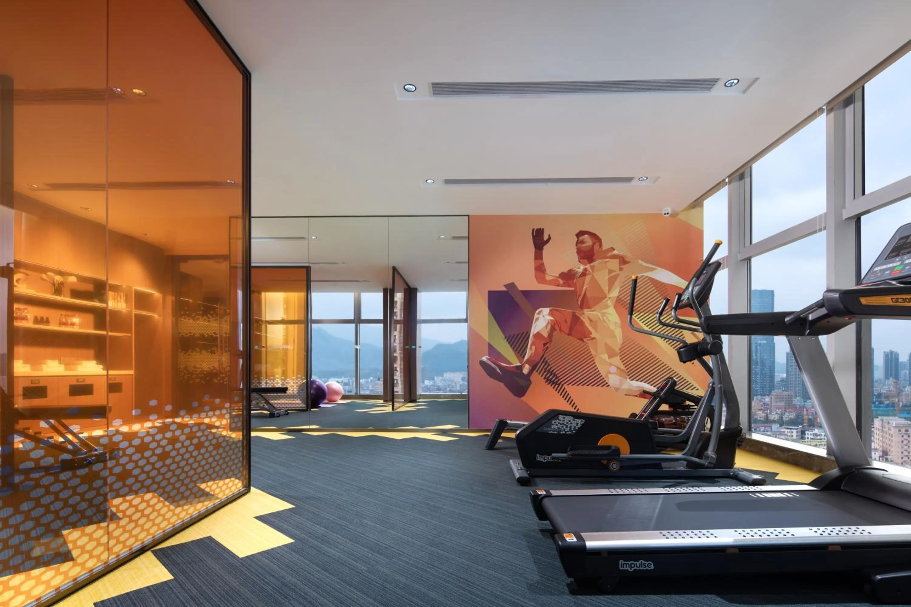 Fitness centre/facilities in Hampton by Hilton Shenzhen Longgang Yonghu