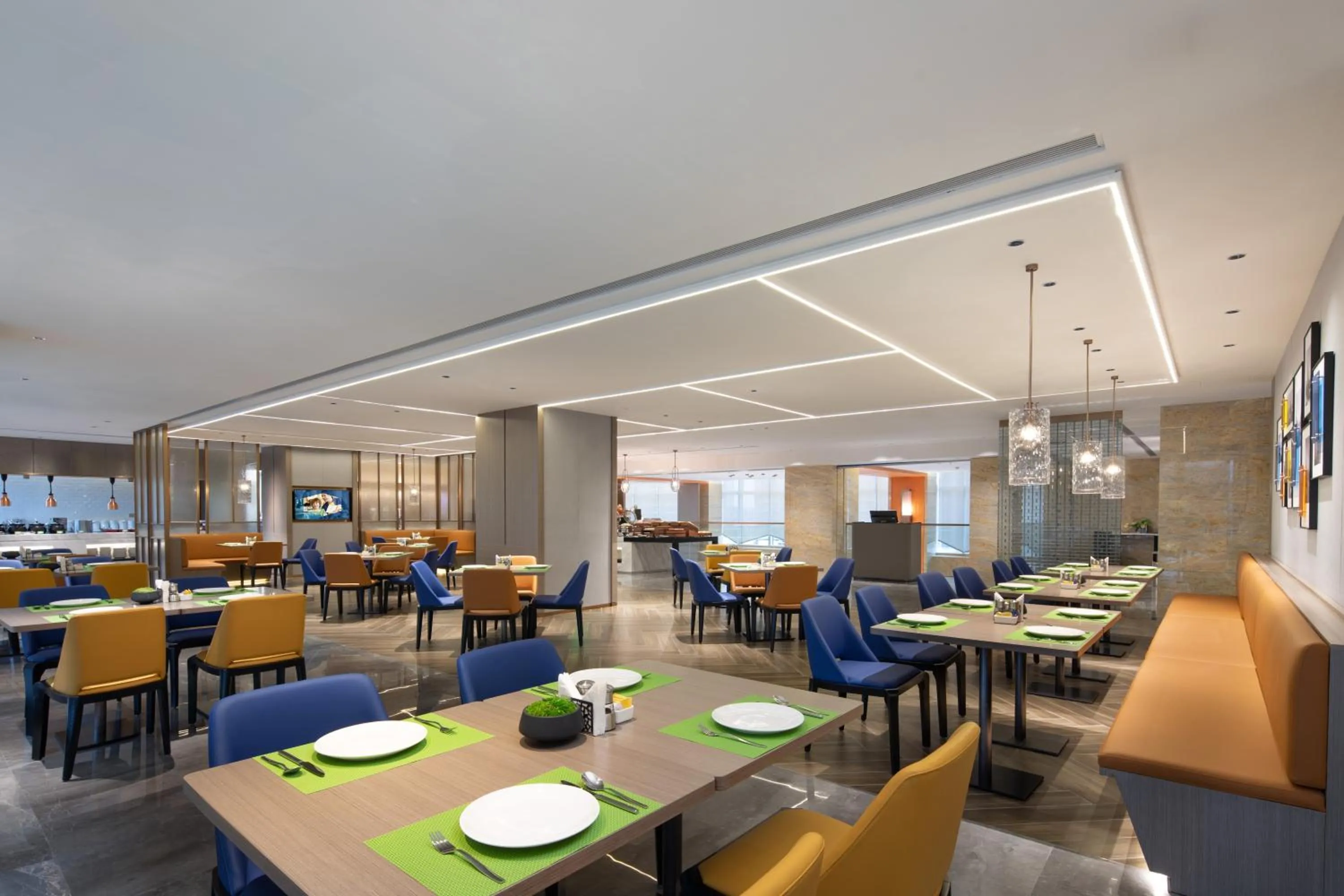 Restaurant/places to eat in Hampton by Hilton Shenzhen Longgang Yonghu