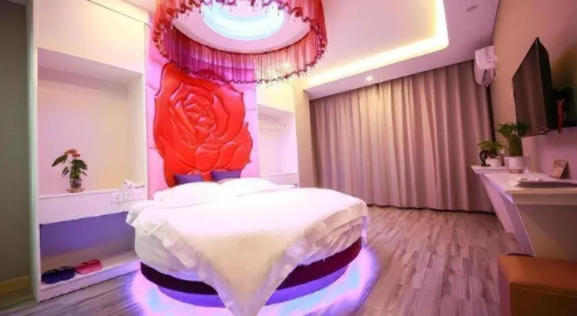 Bed in Shell Jiaxing Nanhu District Dongsheng Dong Road Moon River Street Hotel