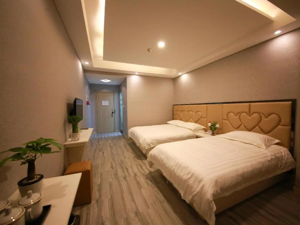 Bed in Shell Jiaxing Nanhu District Dongsheng Dong Road Moon River Street Hotel