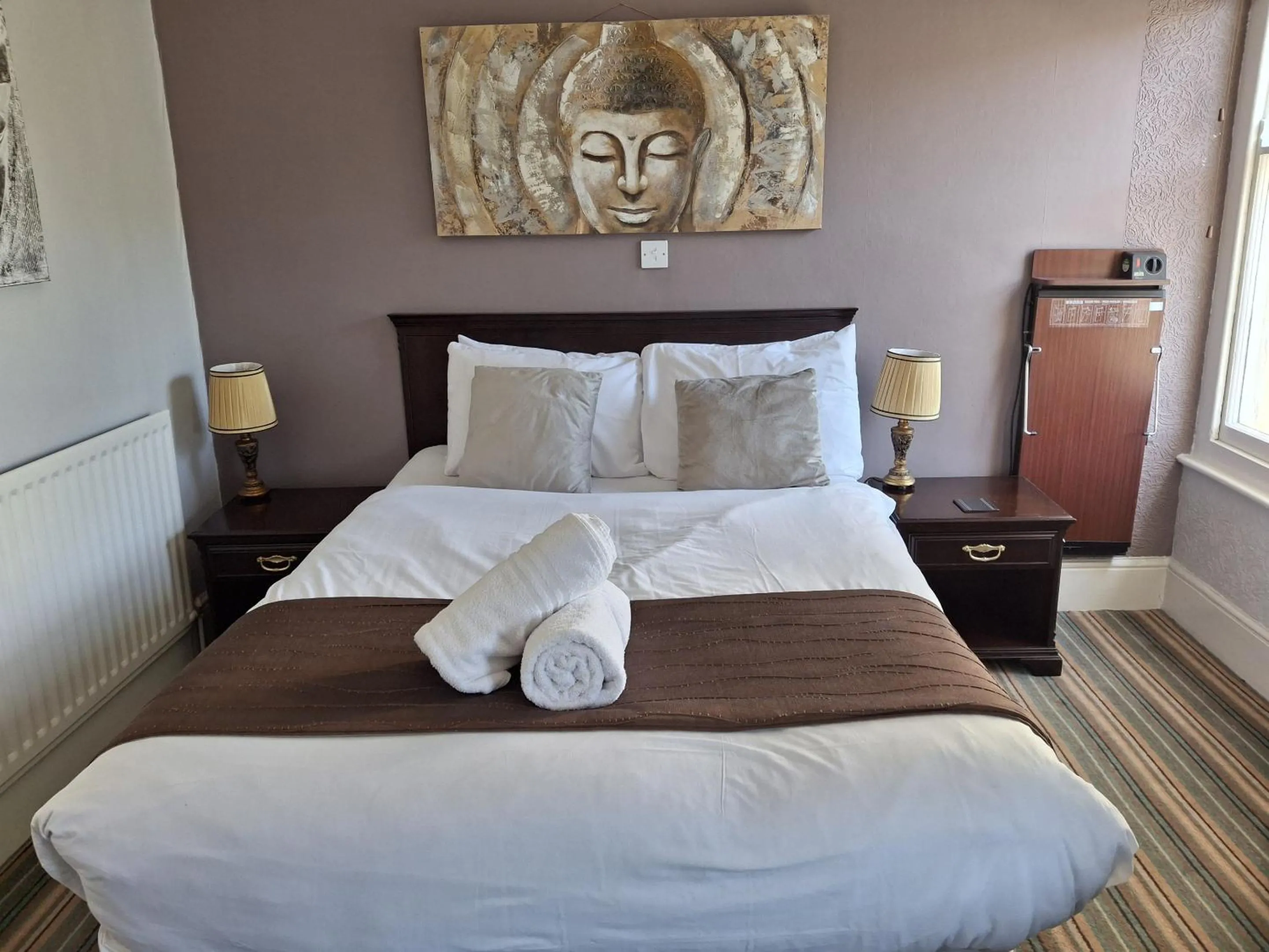 Bedroom, Bed in The Cambrian