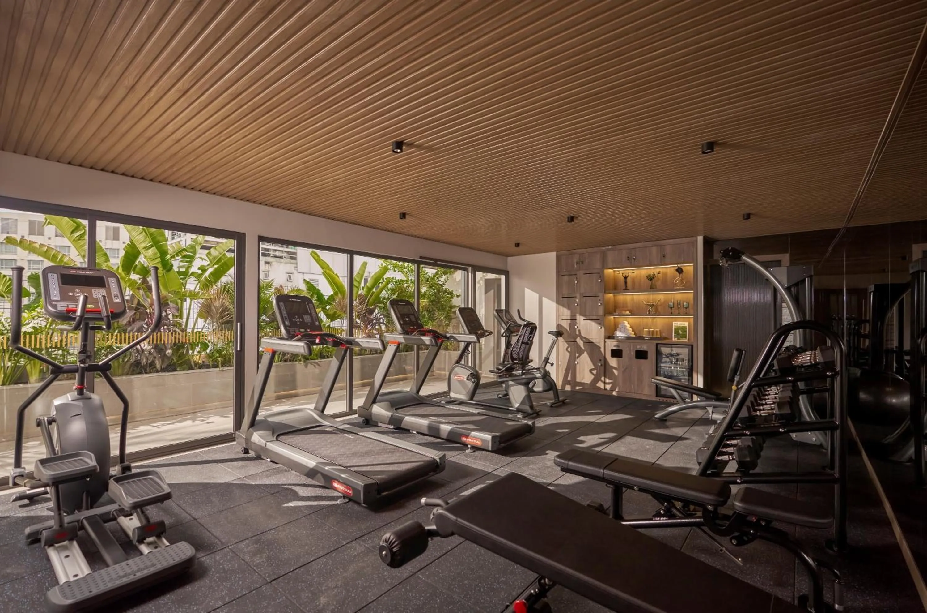 Fitness centre/facilities in La Siesta Premium Saigon Central