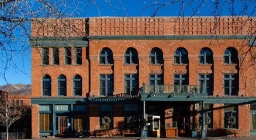 Hotel Jerome, An Auberge Resort