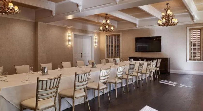 Hotel Jerome, An Auberge Resort