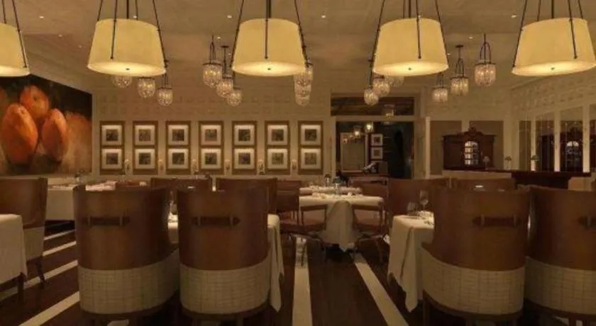 Hotel Jerome, An Auberge Resort