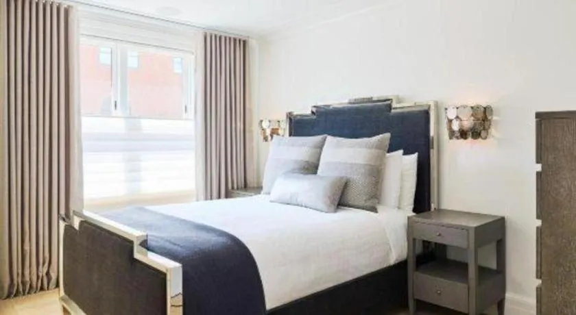 Bed in Hotel Jerome, An Auberge Resort