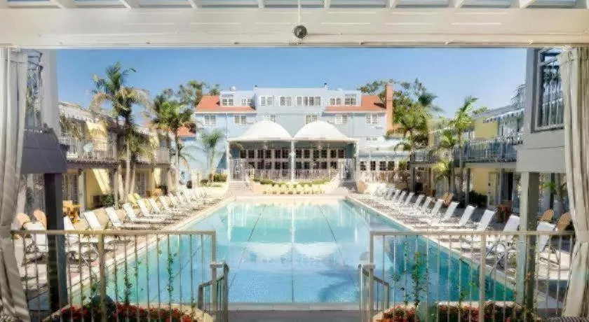 The Lafayette Hotel, Swim Club & Bungalows