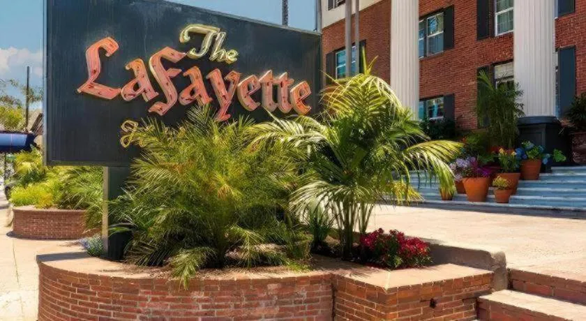 The Lafayette Hotel, Swim Club & Bungalows