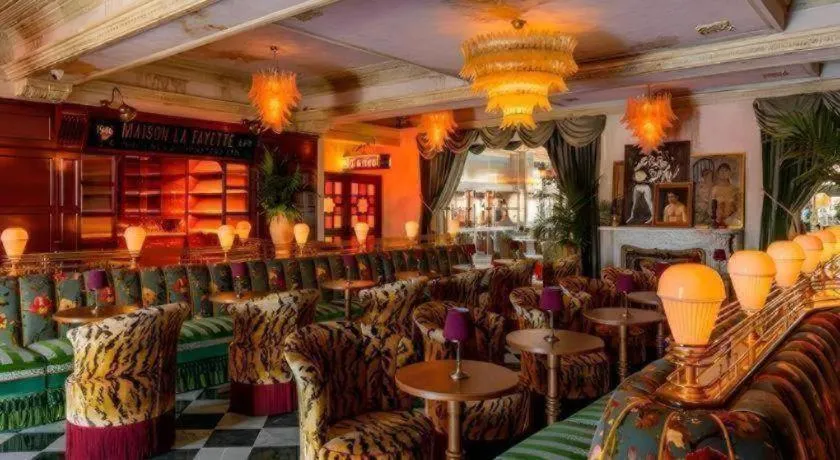 The Lafayette Hotel, Swim Club & Bungalows