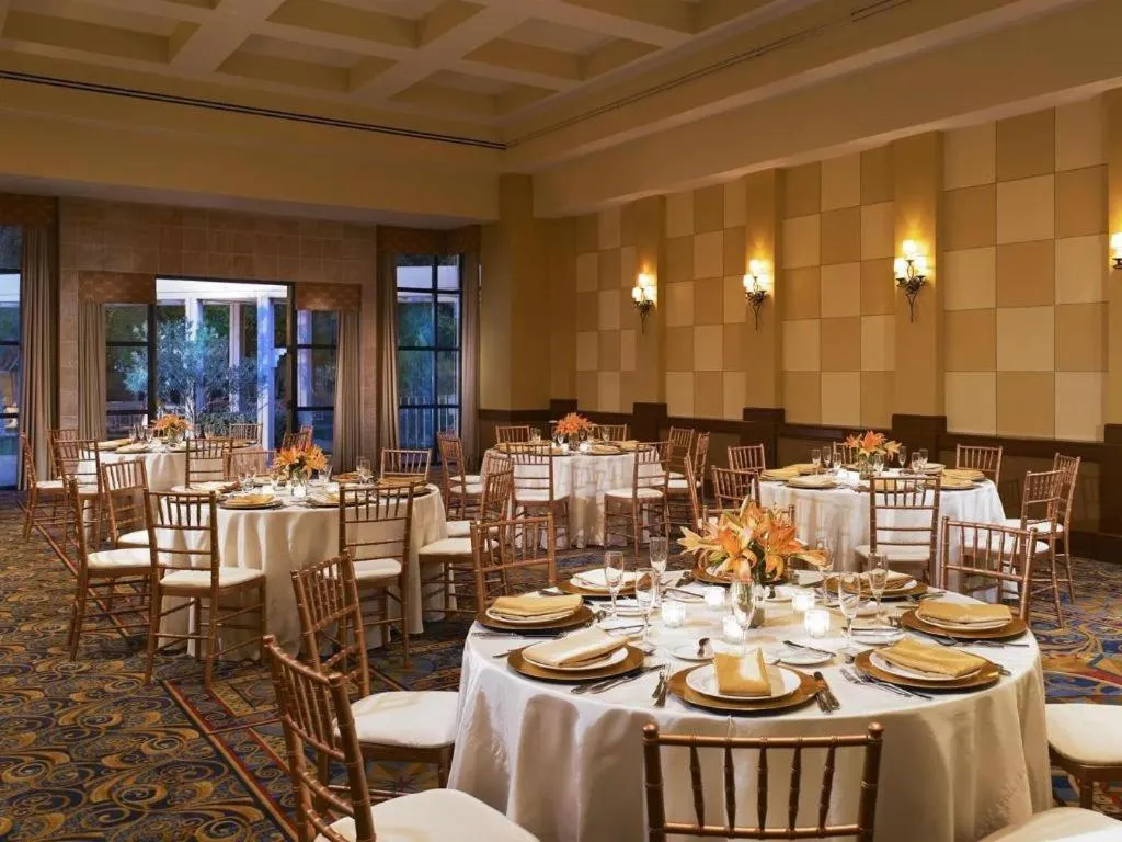 Sheraton Crescent Hotel