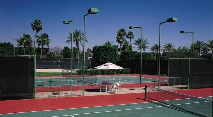 Sheraton Crescent Hotel