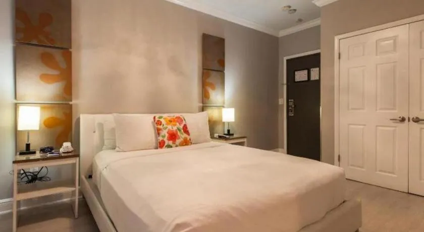 Bed in Odyssey of South Beach Apart Hotel