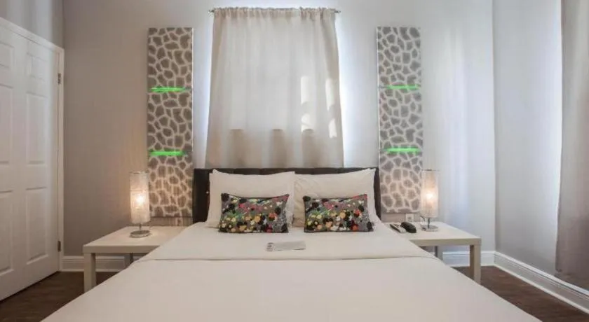 Bed in Odyssey of South Beach Apart Hotel