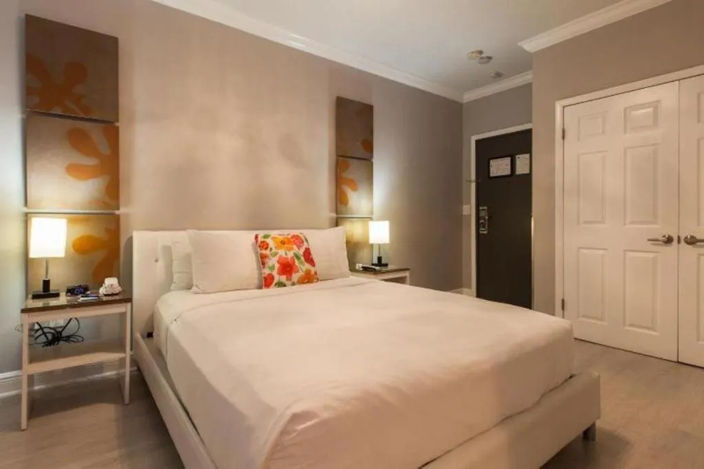 Bed in Odyssey of South Beach Apart Hotel