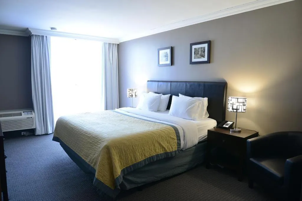 Bed in Edward Hotel North York