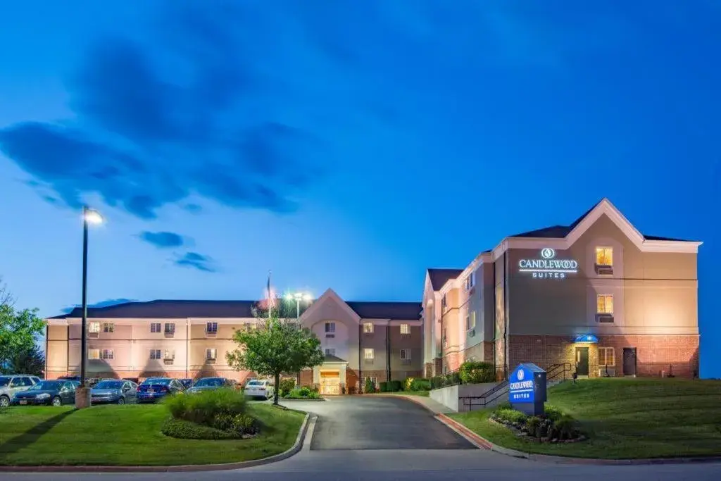 Candlewood Suites Jefferson City By IHG Candlewood Suites Jefferson City By IHG