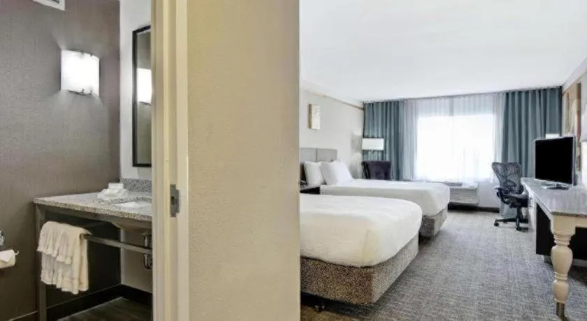 Bed in Hilton Garden Inn Oshkosh