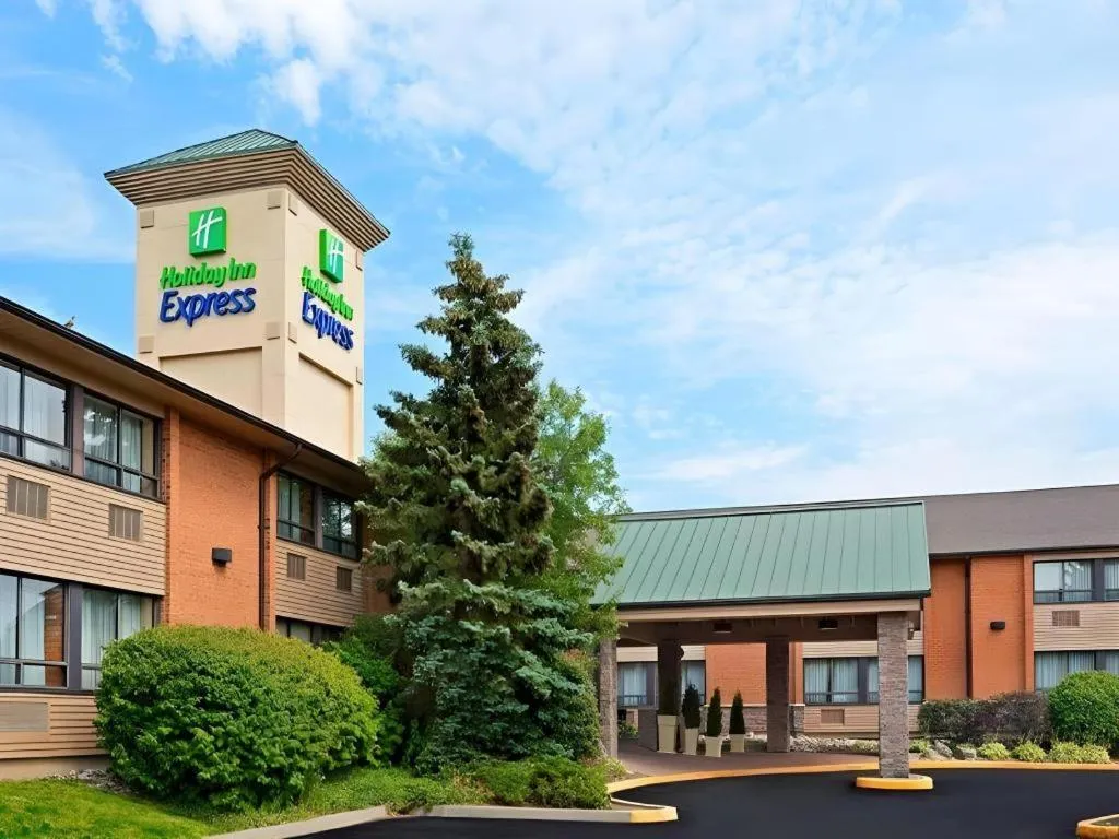 Holiday Inn Express Toronto East - Scarborough By IHG