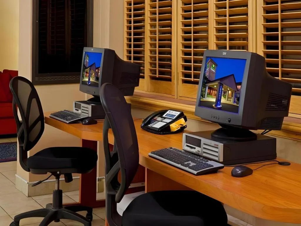 Holiday Inn Express Toronto East - Scarborough By IHG