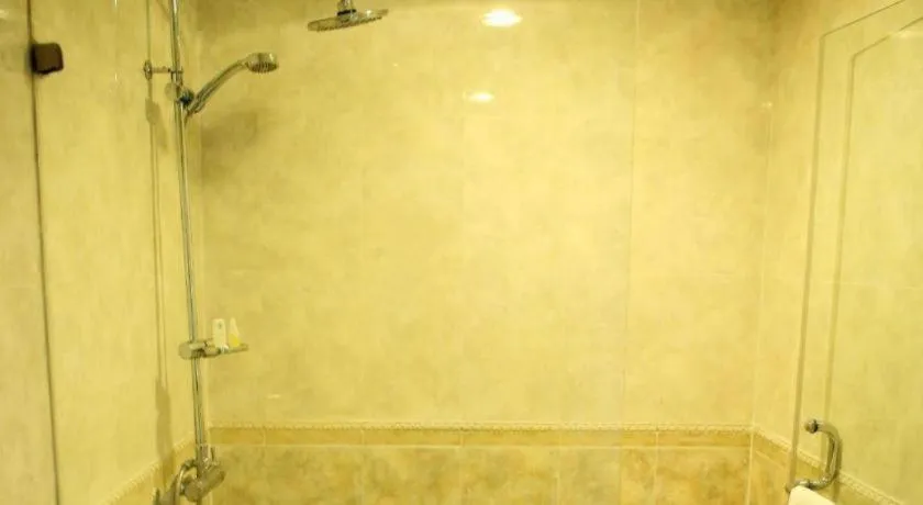 Lenid De Ho Guom Hotel