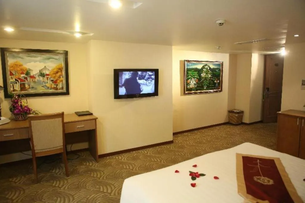 Lenid De Ho Guom Hotel