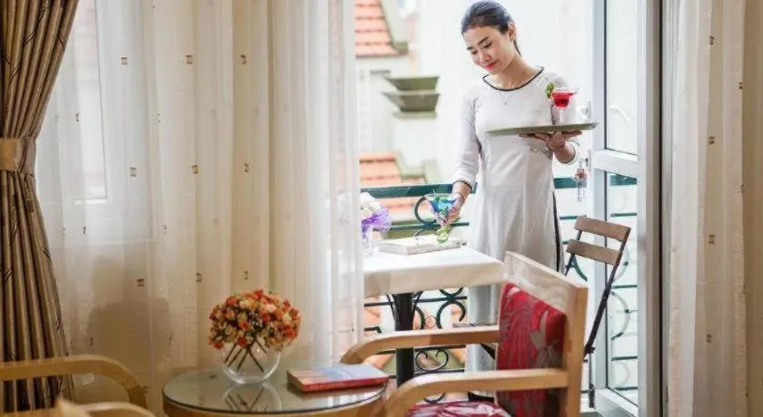 Hanoi Impressive Hotel