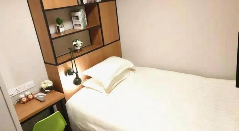 Bed in Jinjiang Inn Style Ningbo Railway Station