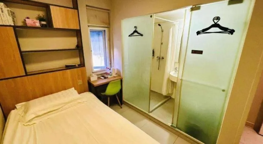 Bed in Jinjiang Inn Style Ningbo Railway Station